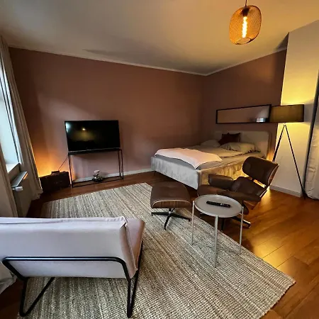 Elegant And Relaxing Nordstadt Apartment